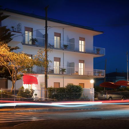 Minturnae Hotel Scauri  Exterior photo